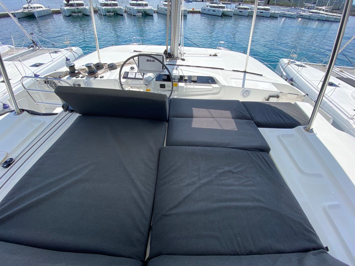 Lagoon 46  - photo 10