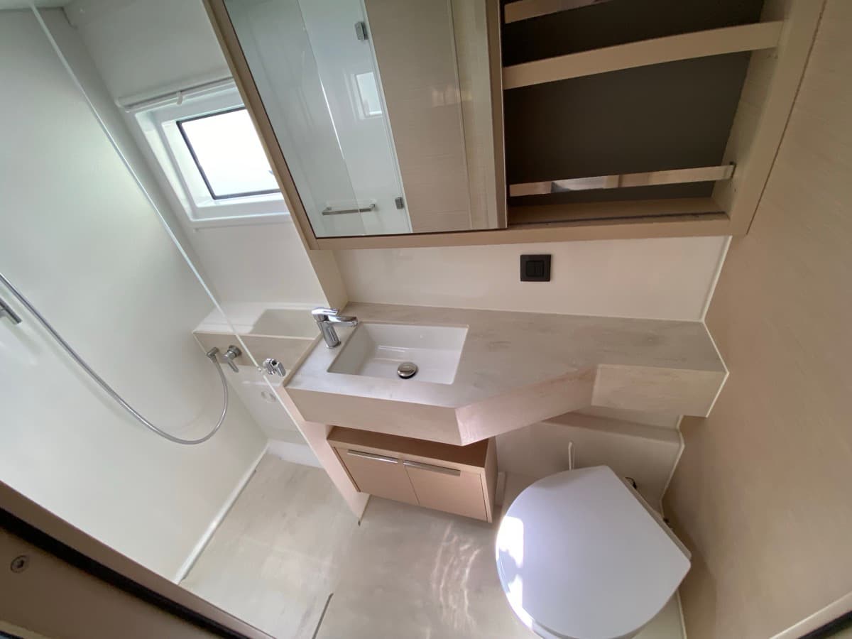 Lagoon 46  - photo 14