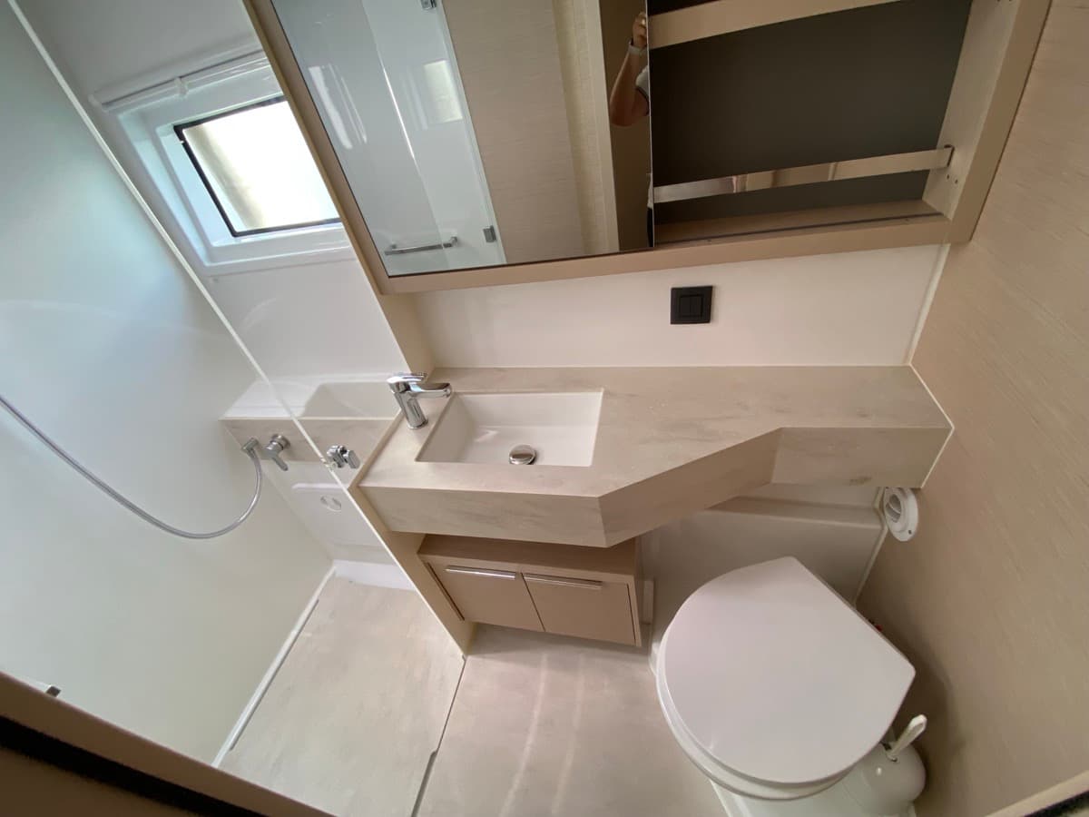 Lagoon 46  - photo 21