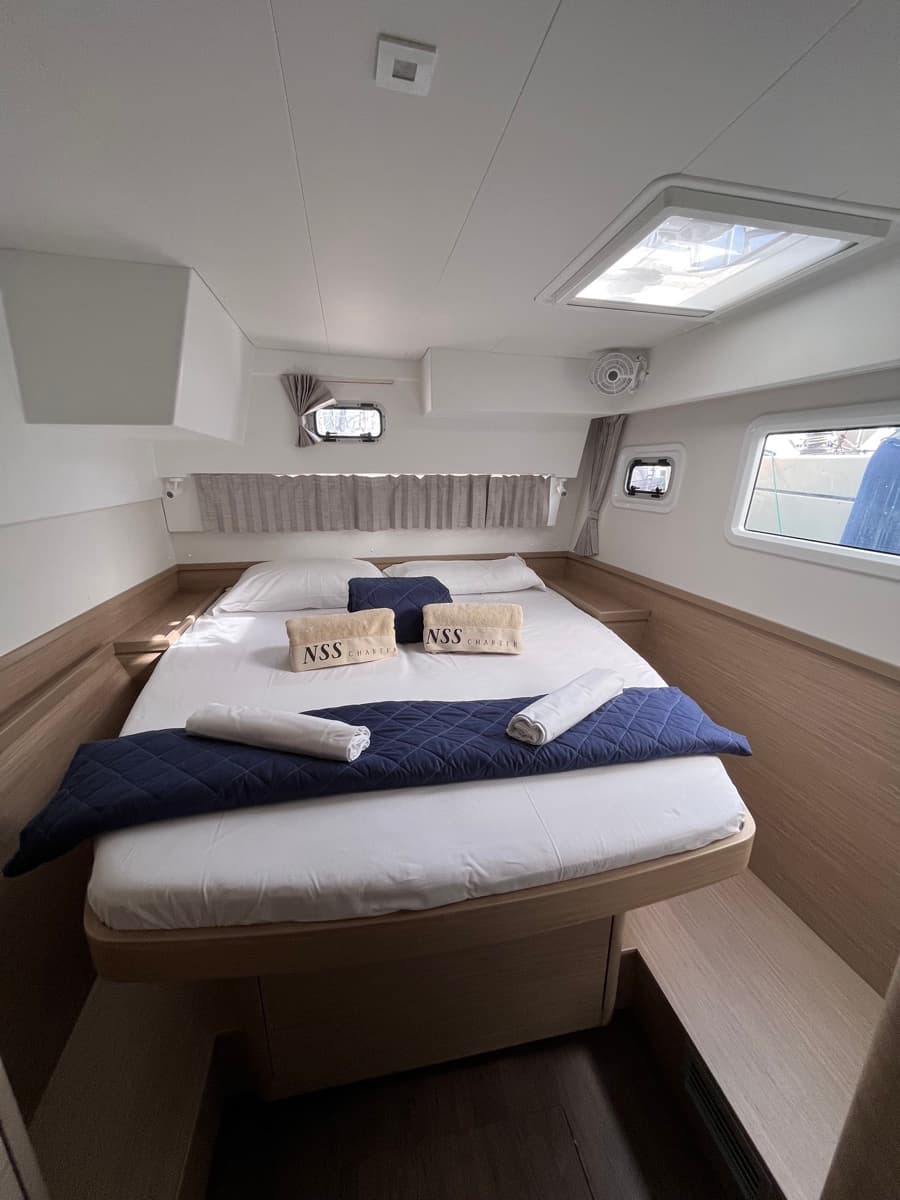 Lagoon 42 - photo 15