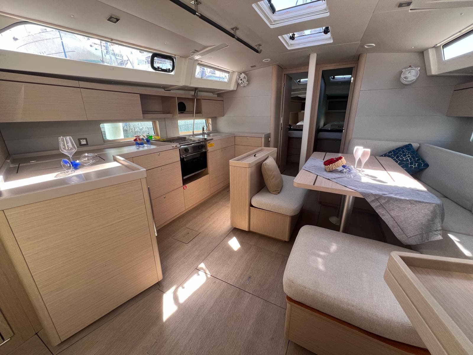 Oceanis 46.1 - photo 8