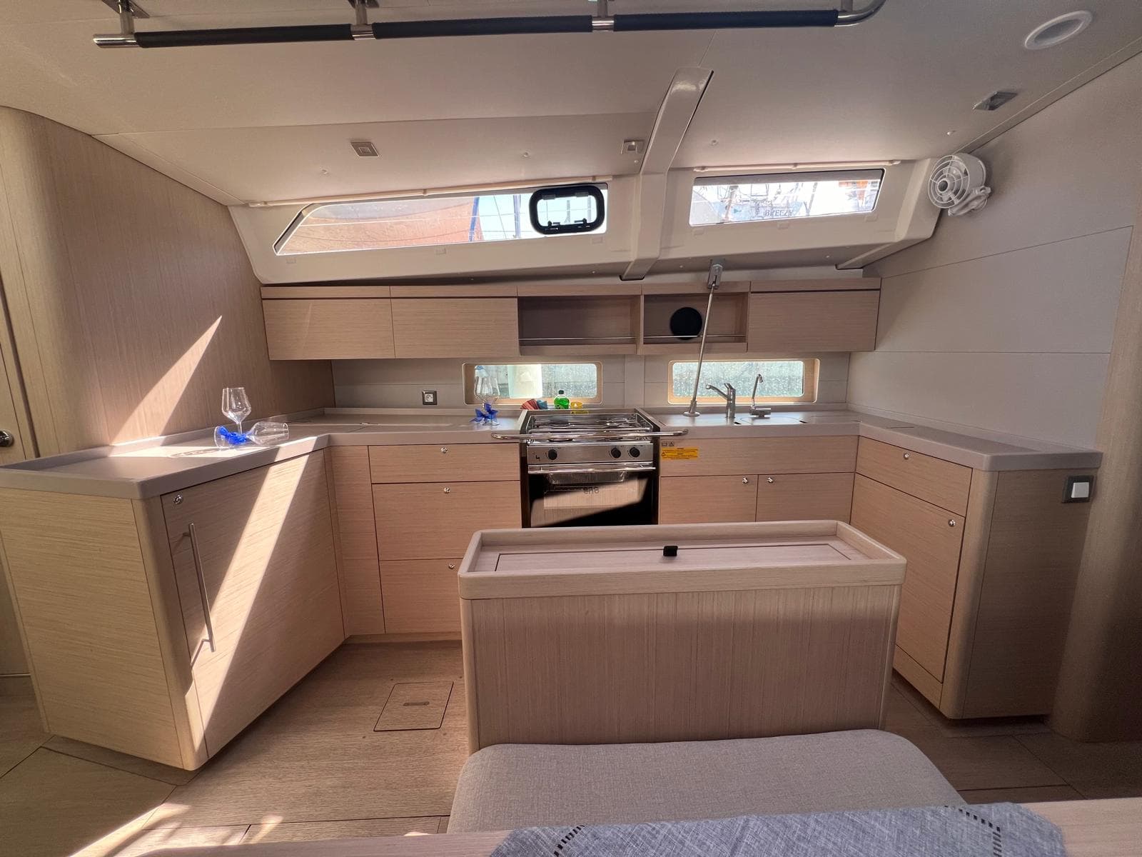 Oceanis 46.1 - photo 7