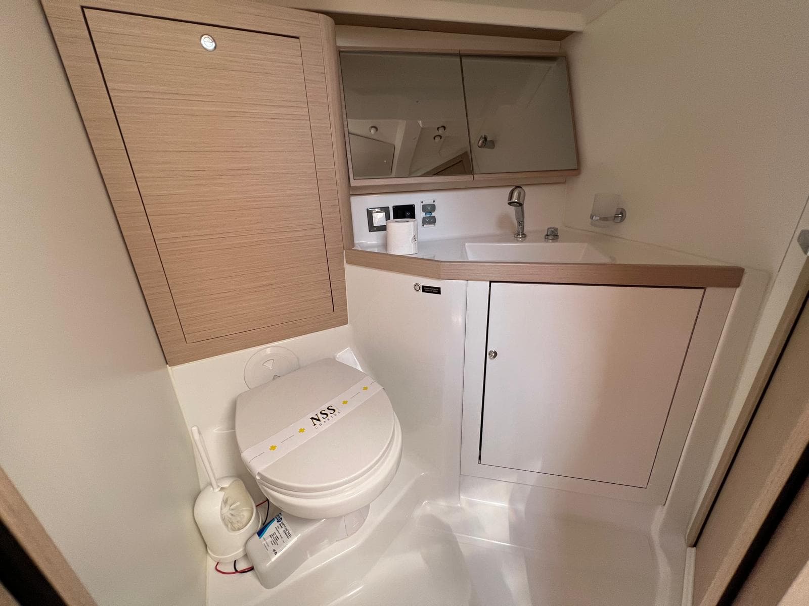 Oceanis 46.1 - photo 6