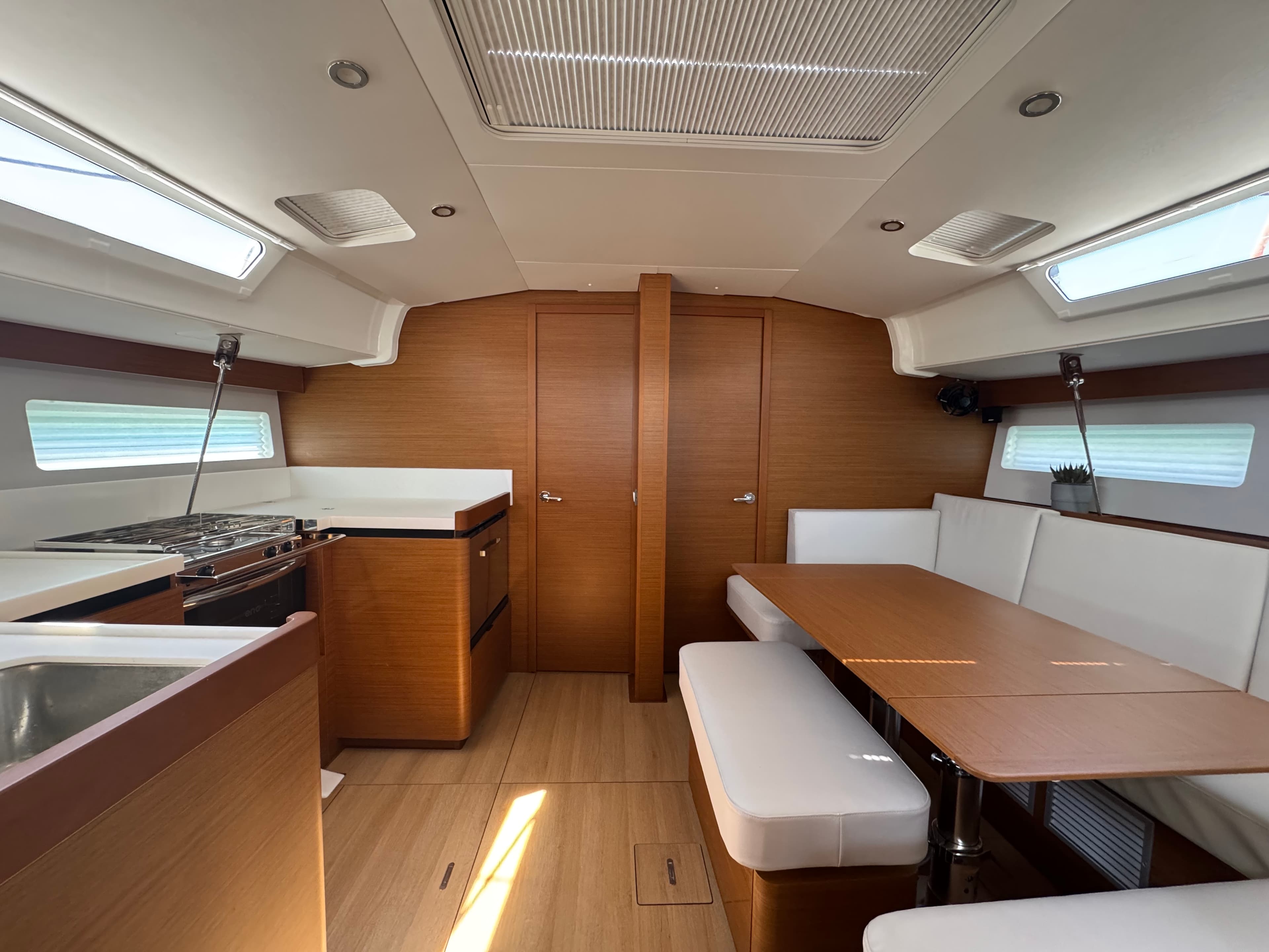 Sun Odyssey 490 - photo 8