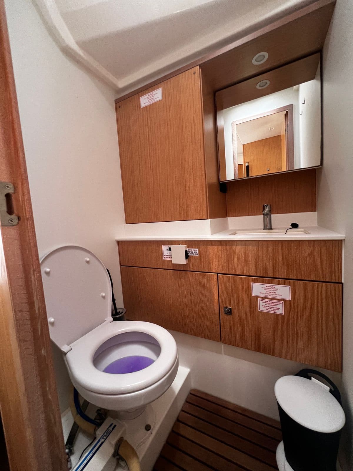 Bavaria C50 - photo 4