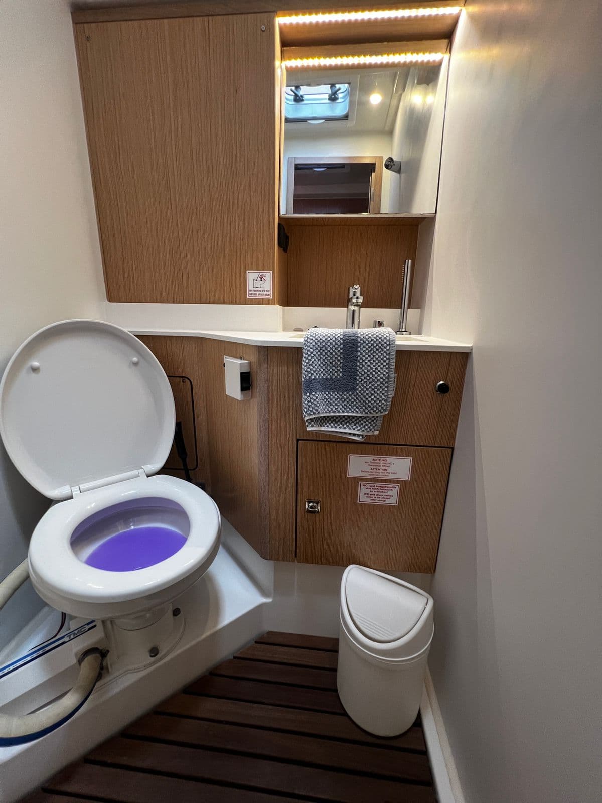 Bavaria C50 - photo 10