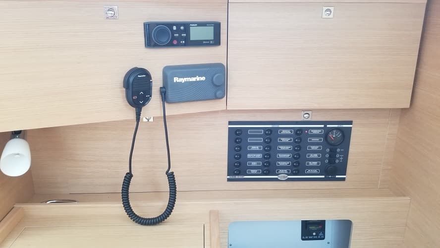 Dufour 360 - photo 12