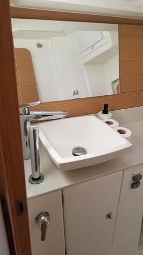 Dufour 360 - photo 7