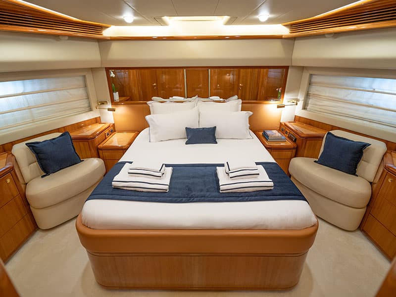 Ferretti 880 - photo 11