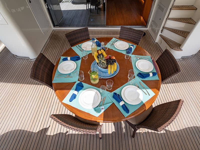 Ferretti 880 - photo 6