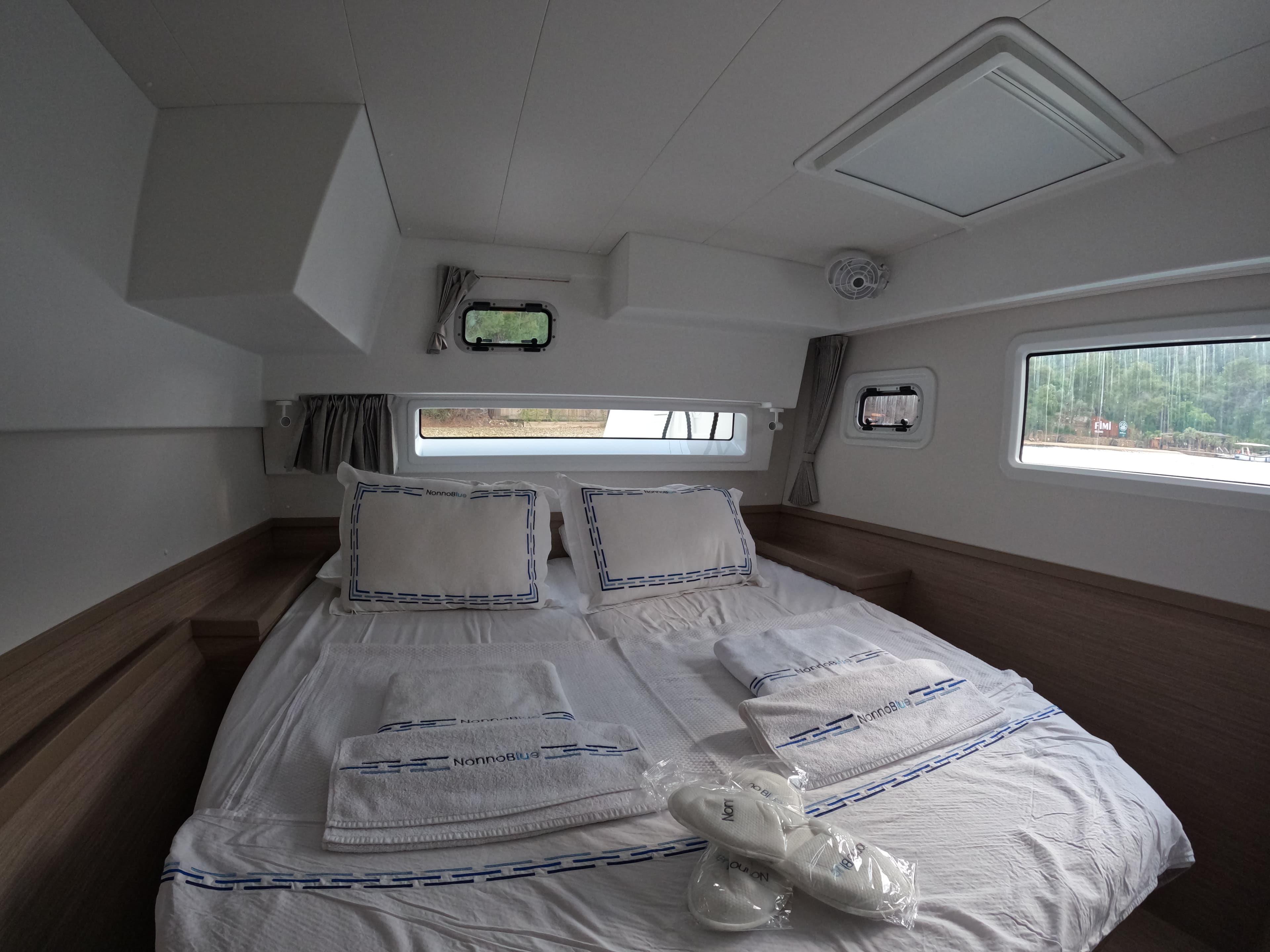 Lagoon 42 - photo 10