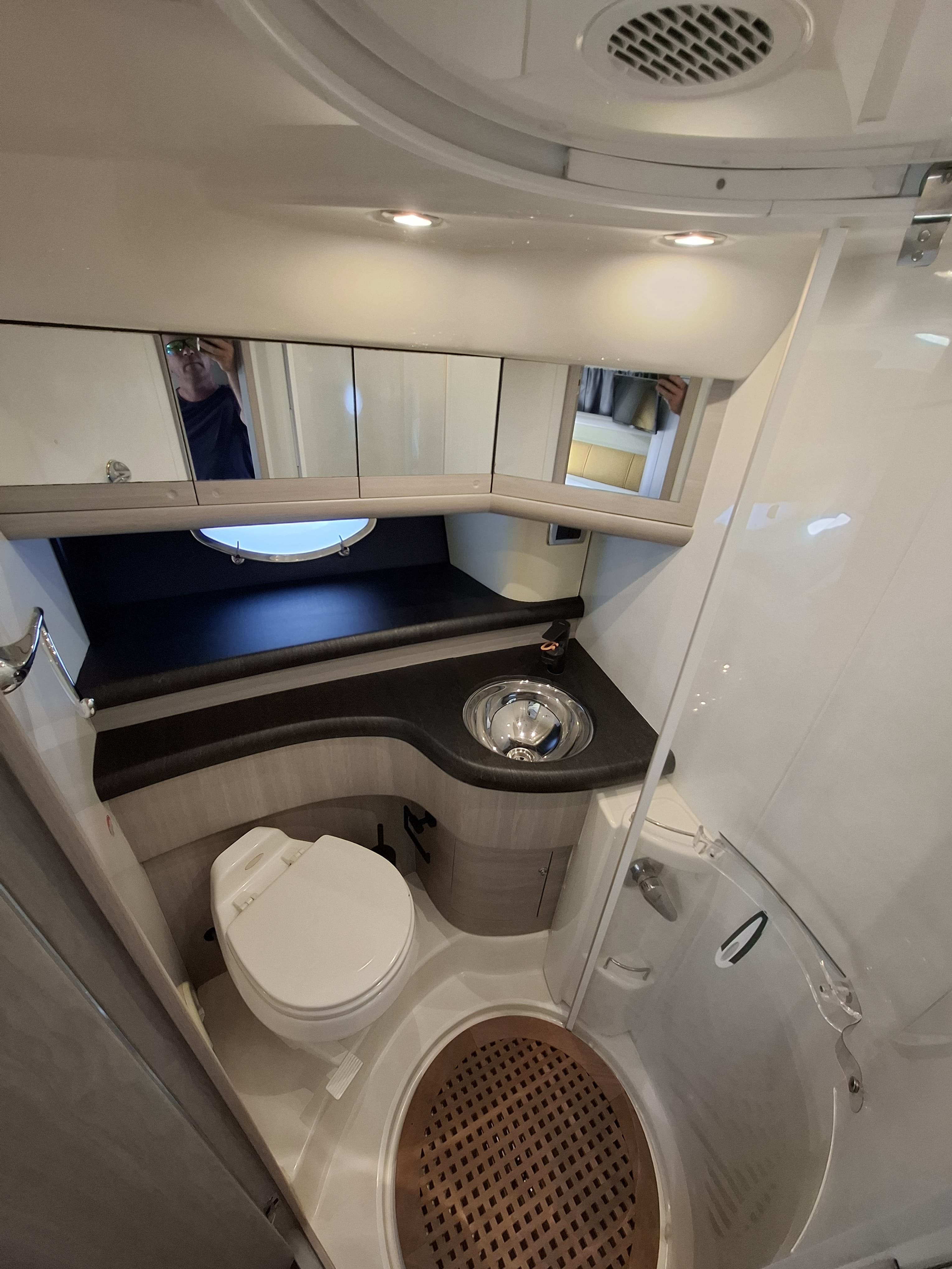 Motoryacht - photo 14