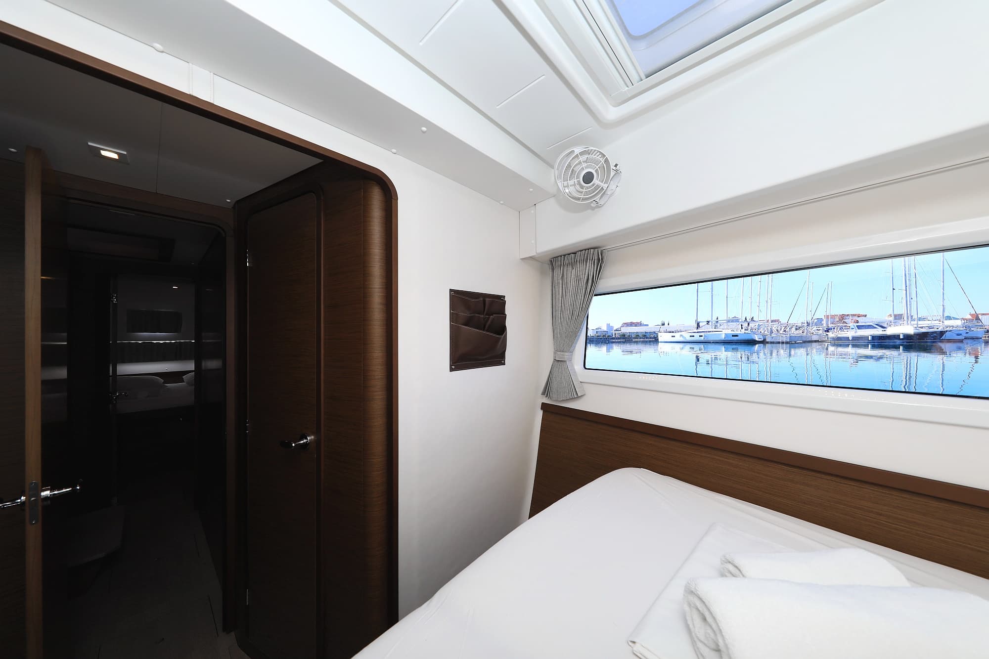 Lagoon 42 - photo 21