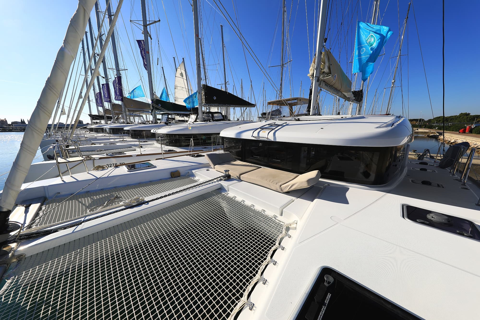 Lagoon 40 - photo 41