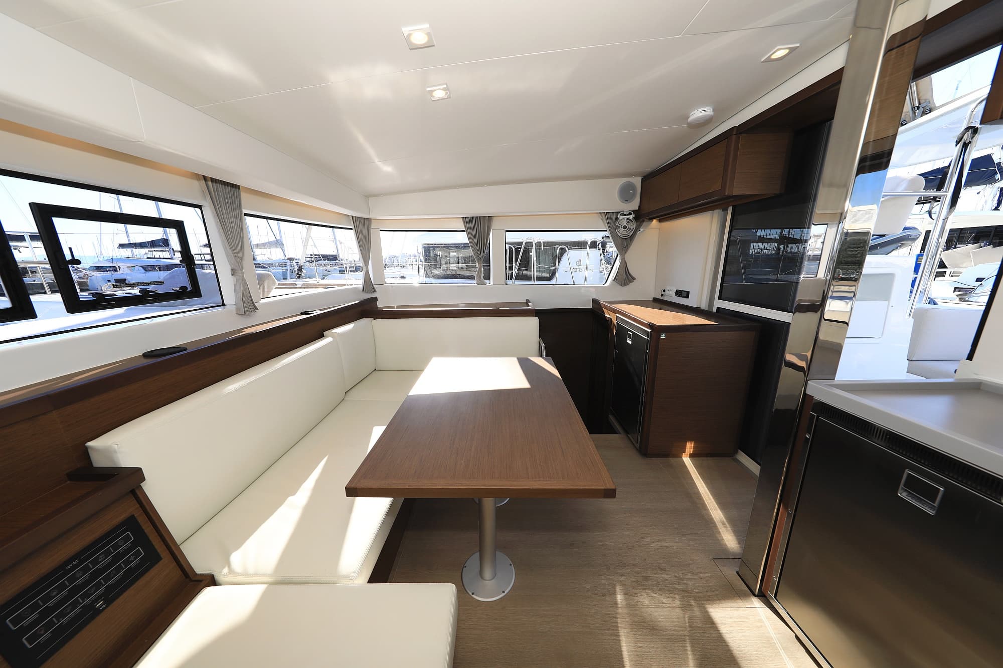 Lagoon 40 - photo 56