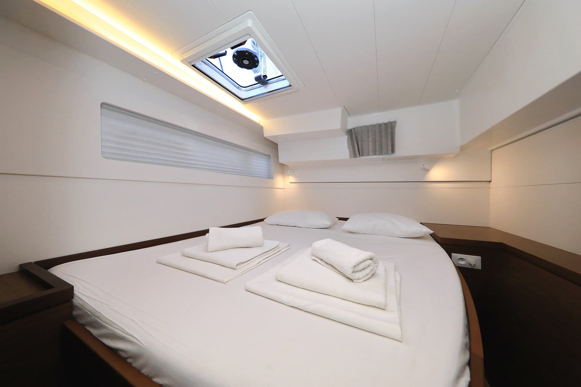 Lagoon 40 - photo 31