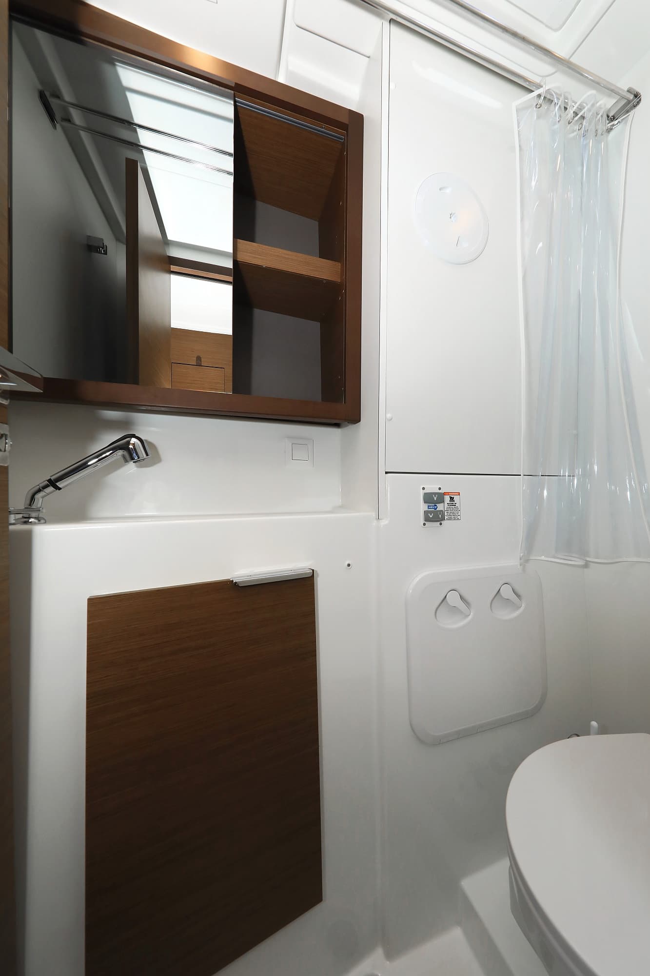 Lagoon 40 - photo 29