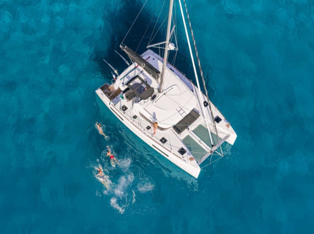 Lagoon 40 - photo 44