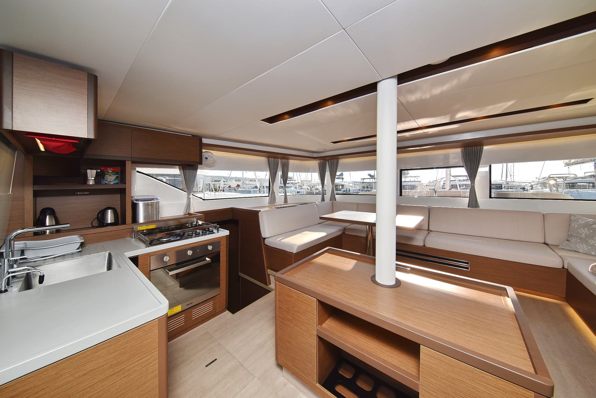 Lagoon 50 - photo 38