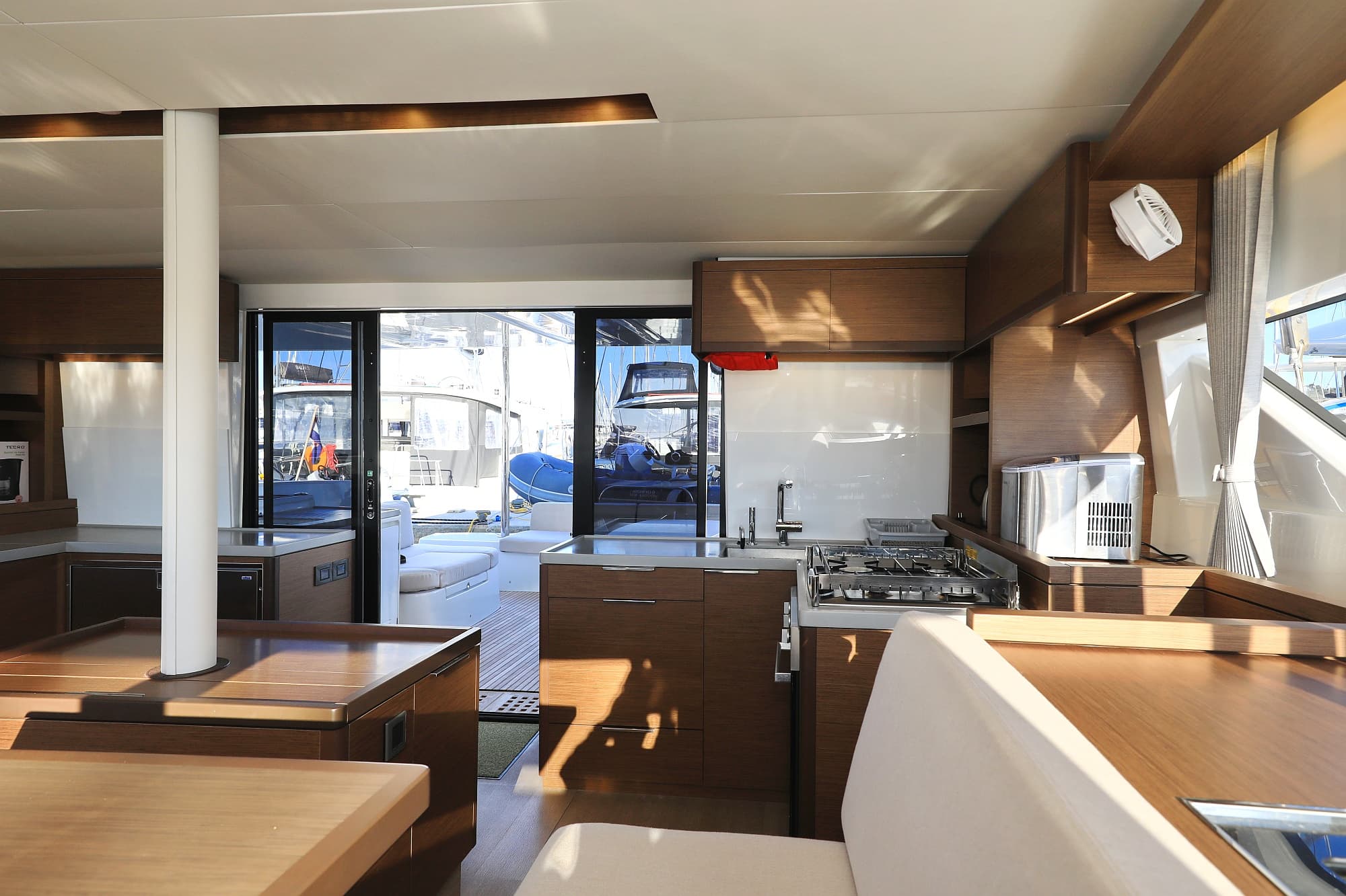 Lagoon 50 - photo 56