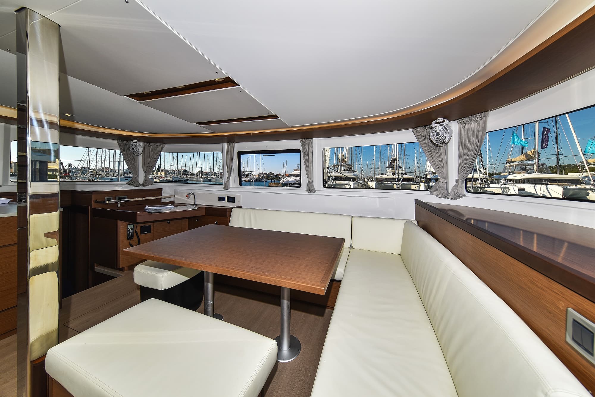 Lagoon 46  - photo 61