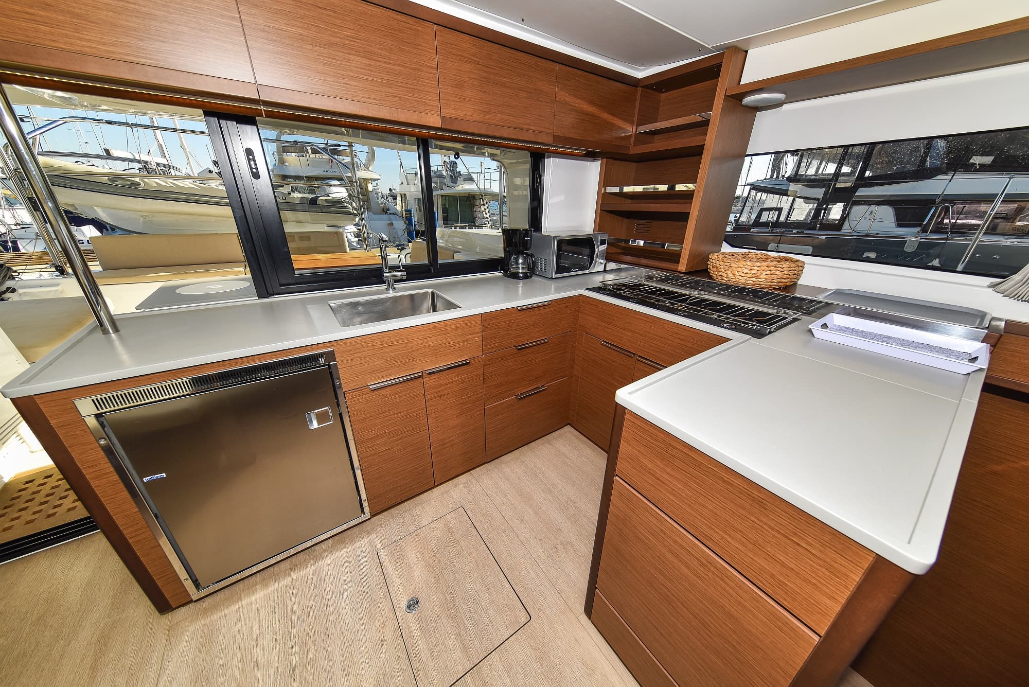 Lagoon 46  - photo 38