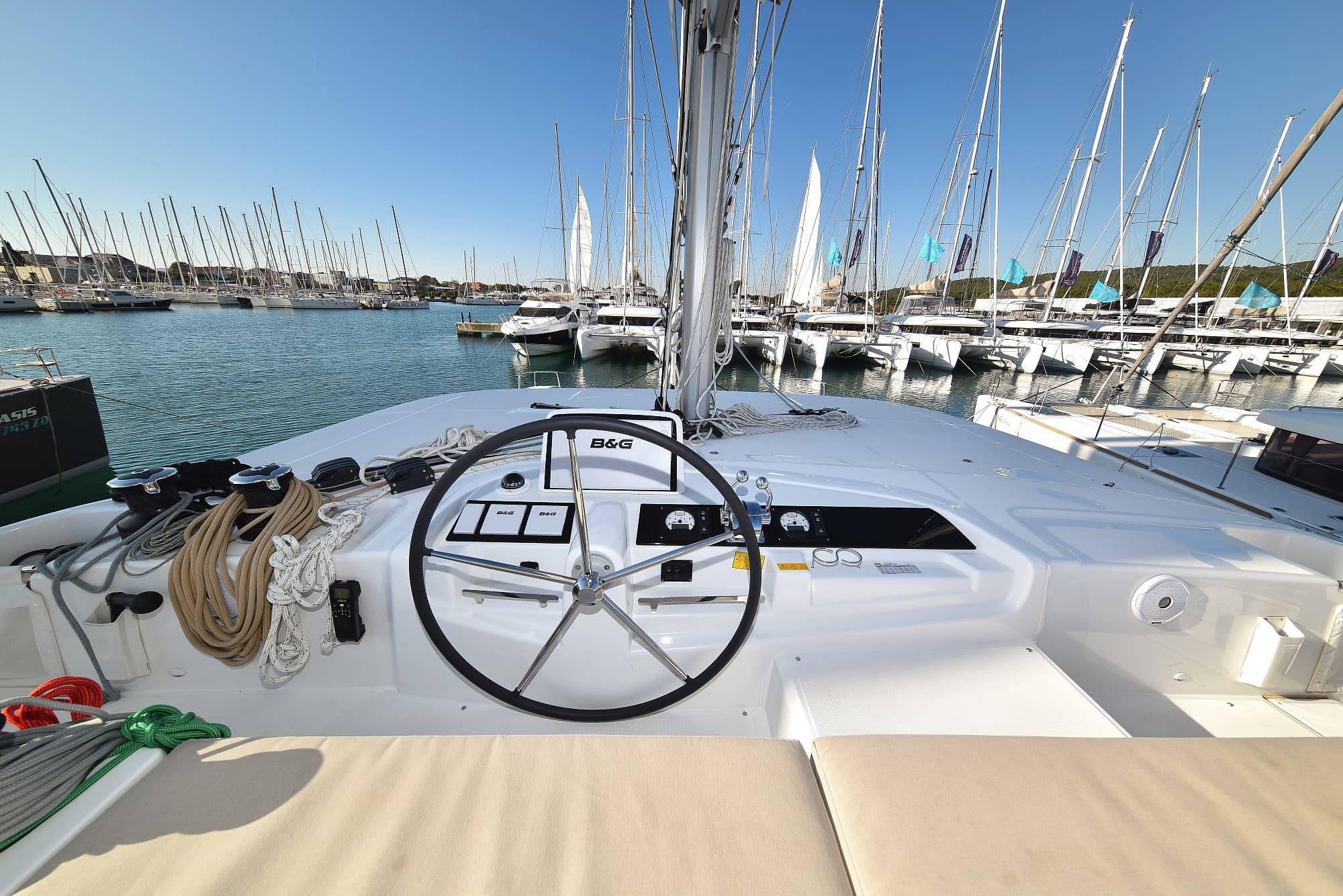 Lagoon 46  - photo 27