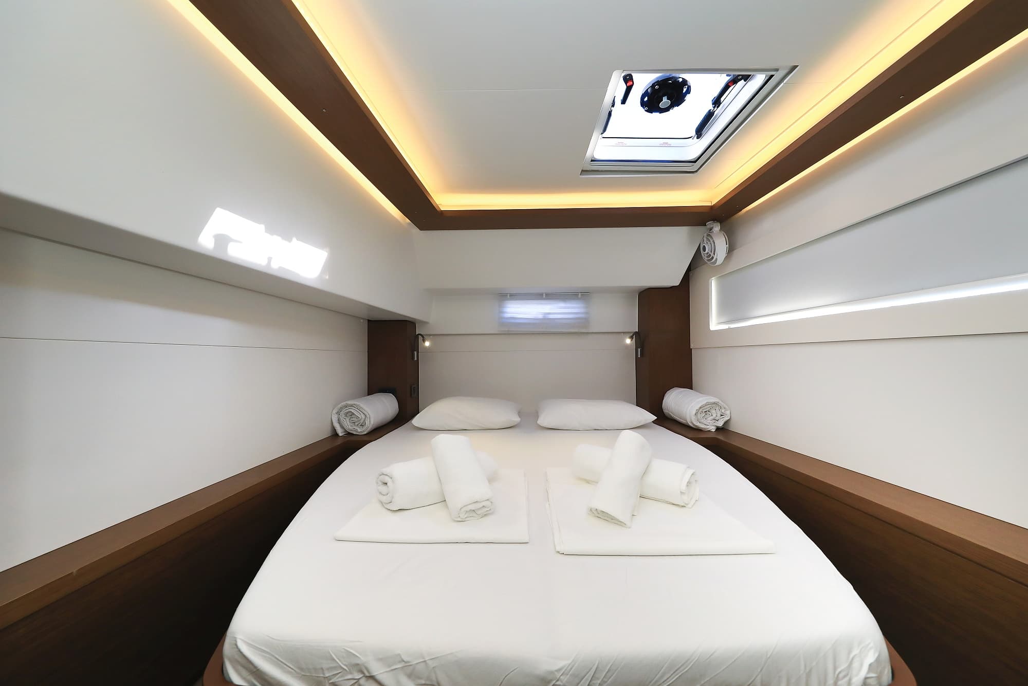 Lagoon 46  - photo 9