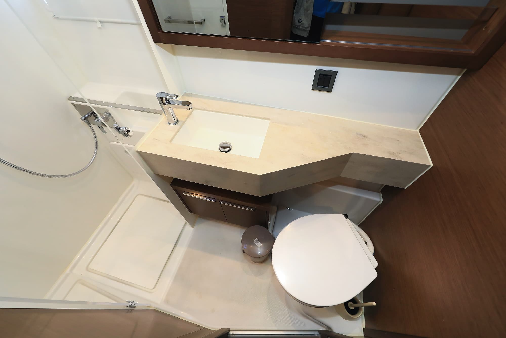 Lagoon 46  - photo 7