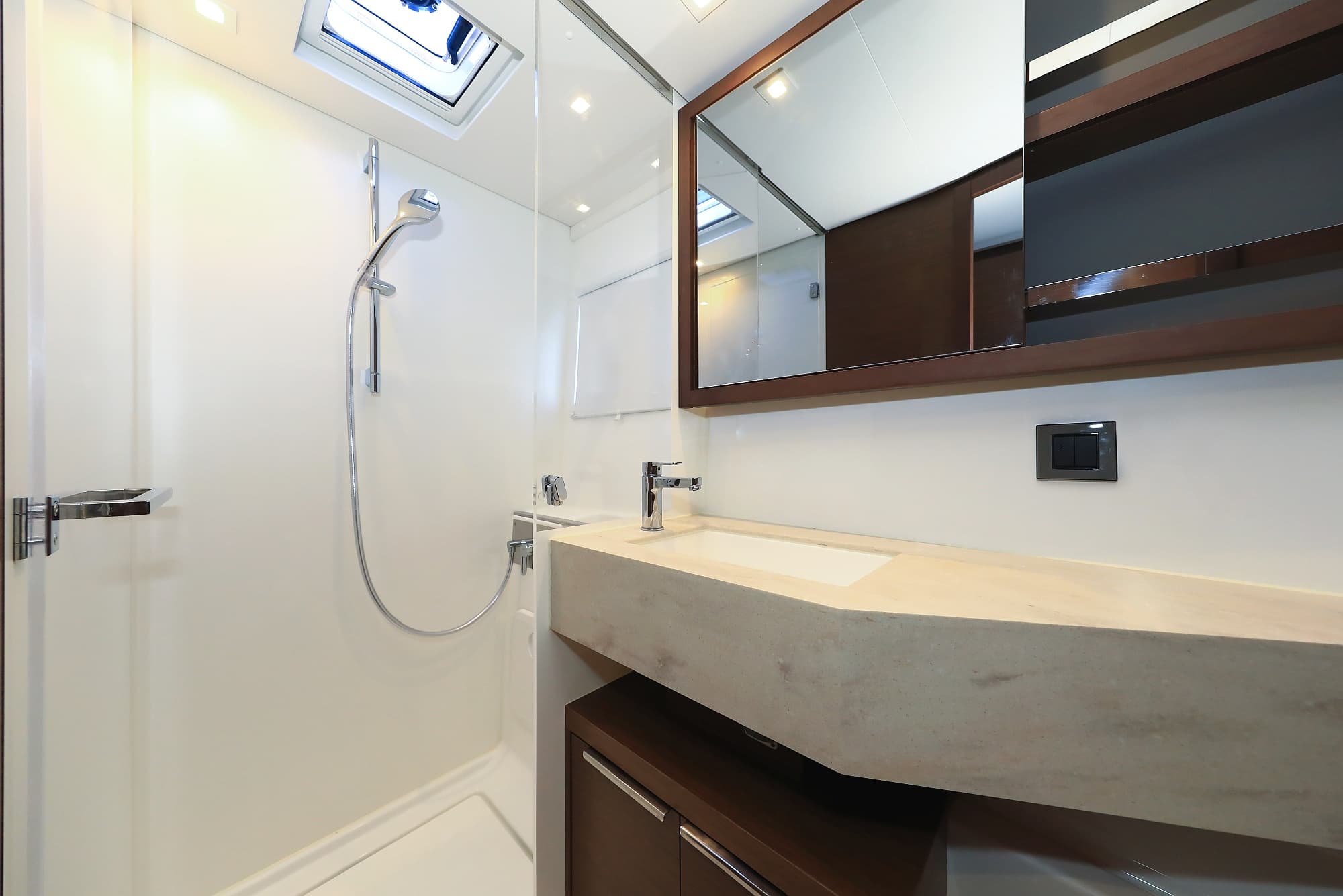 Lagoon 46  - photo 55