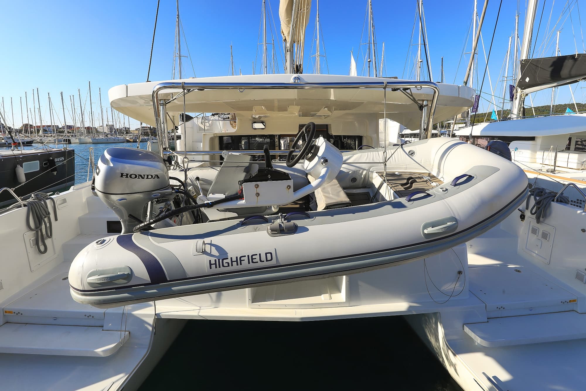 Lagoon 46  - photo 33