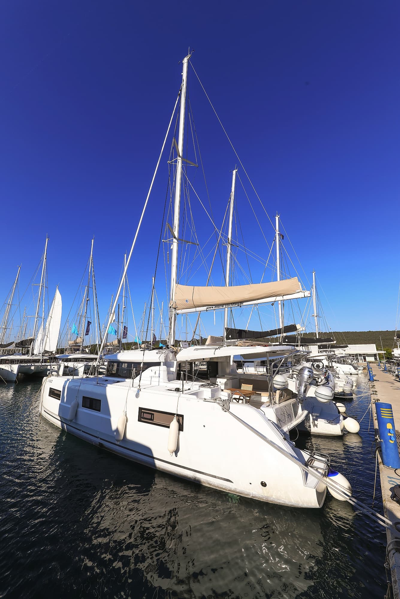 Lagoon 46  - photo 79