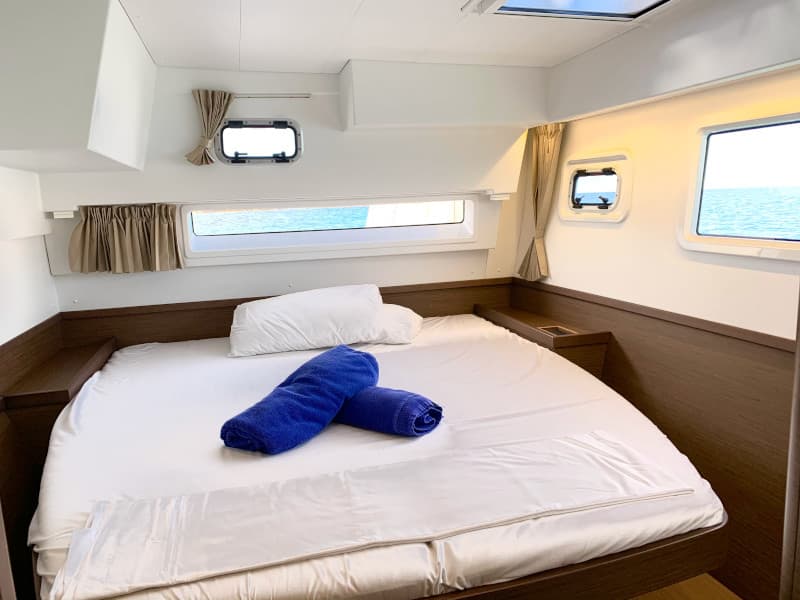 Lagoon 42 - photo 11
