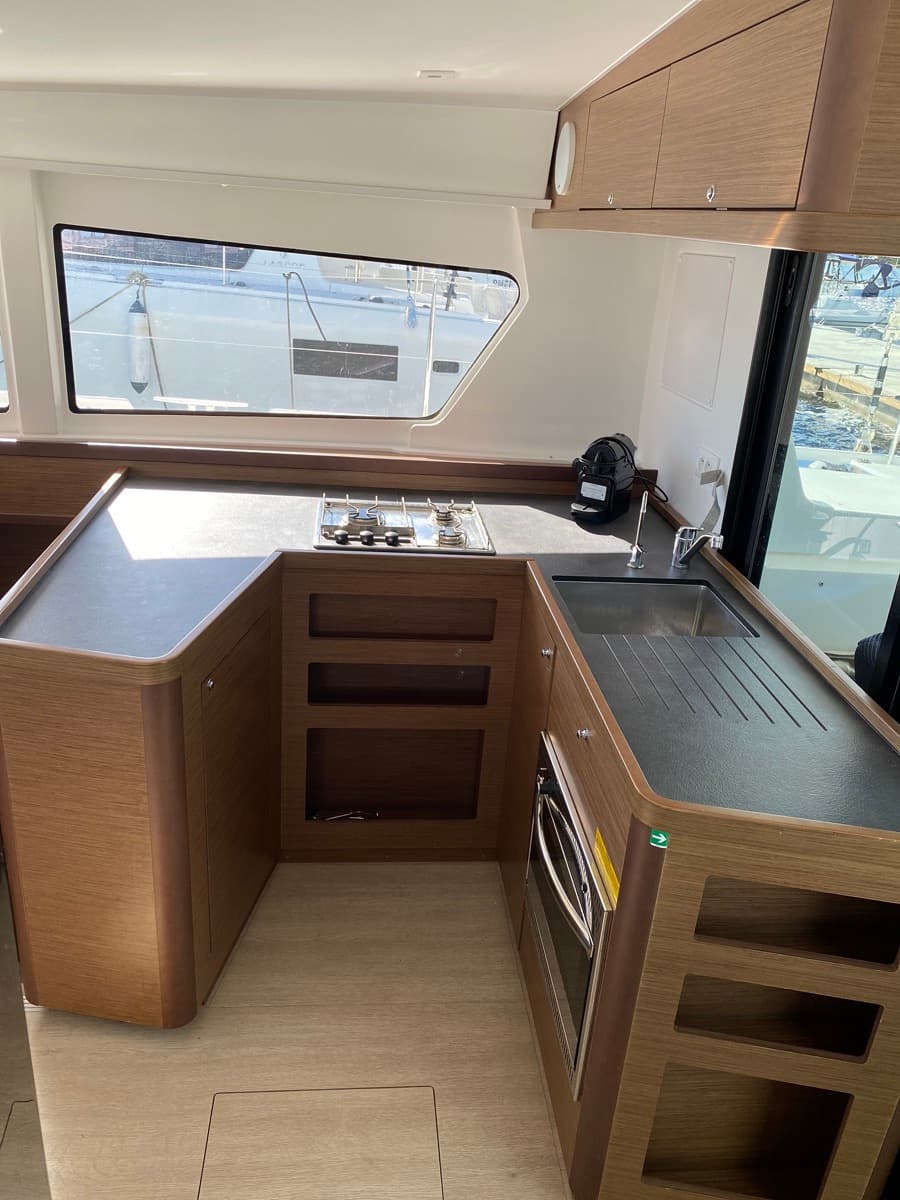 Lagoon 42 - photo 13