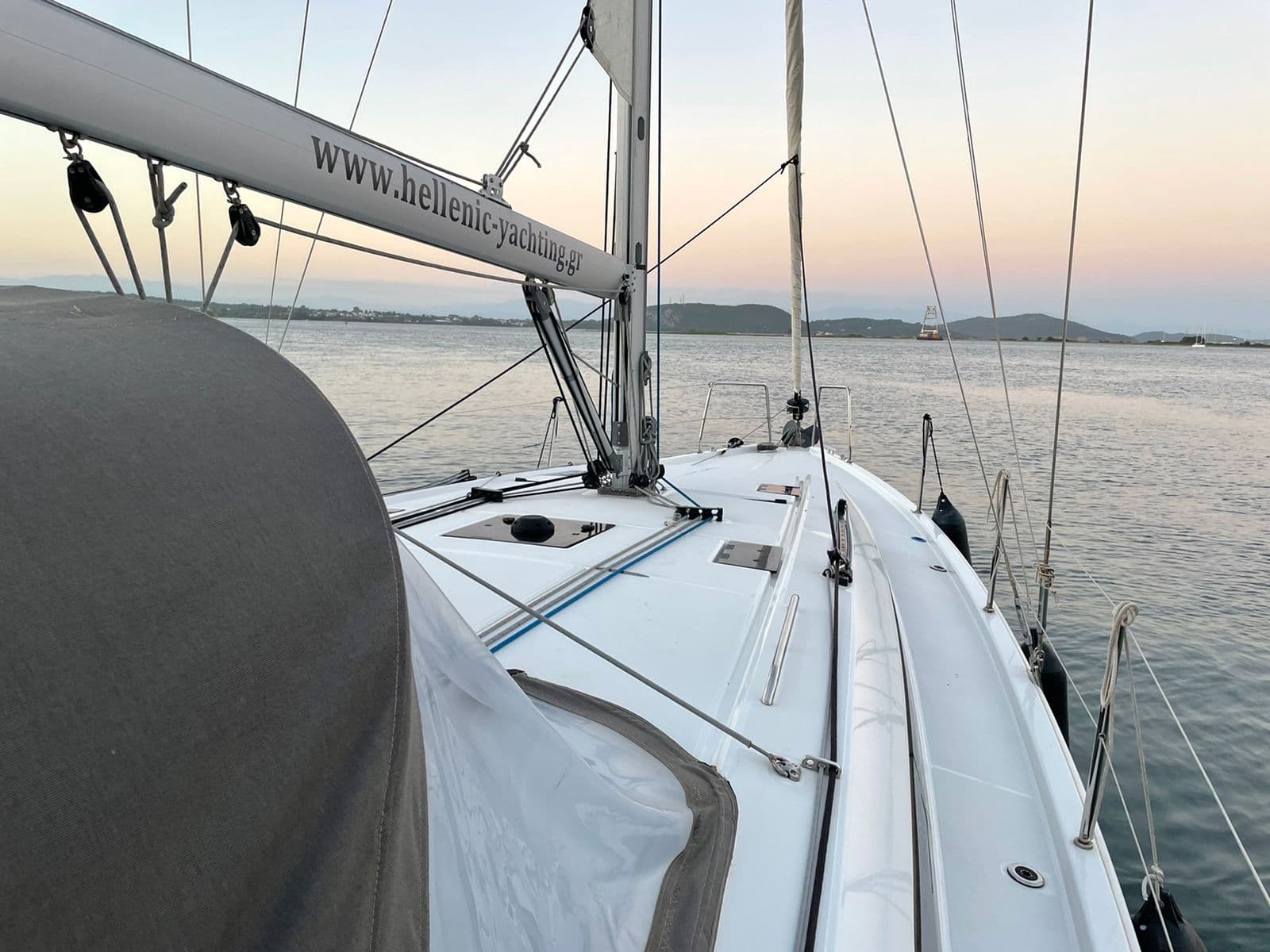 Oceanis 40.1 - photo 10