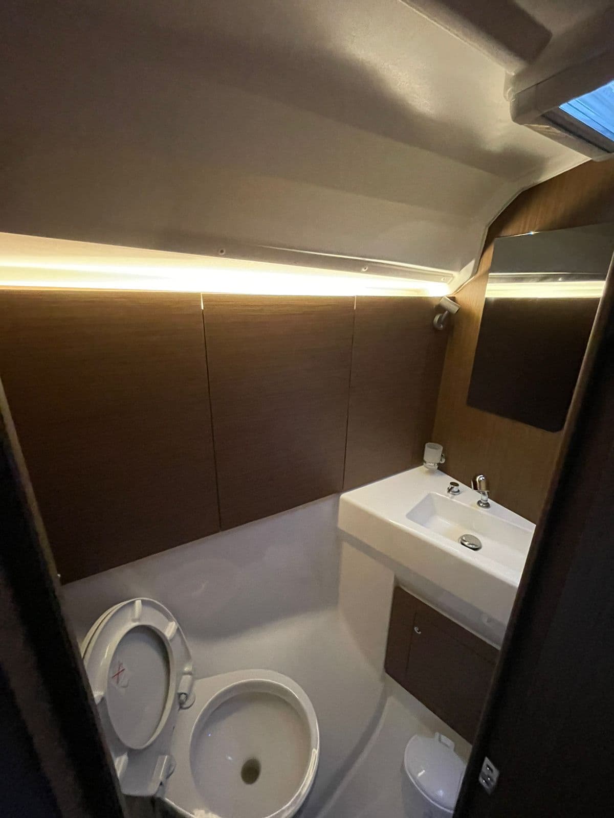 Oceanis 40.1 - photo 7