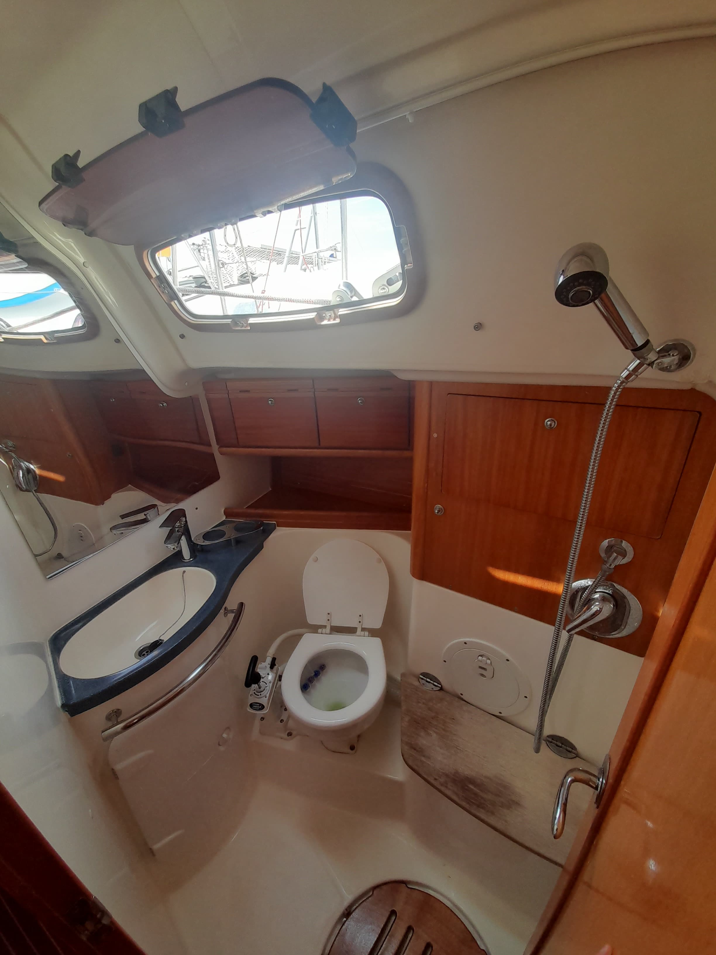 Bavaria 50 Cruiser - photo 4
