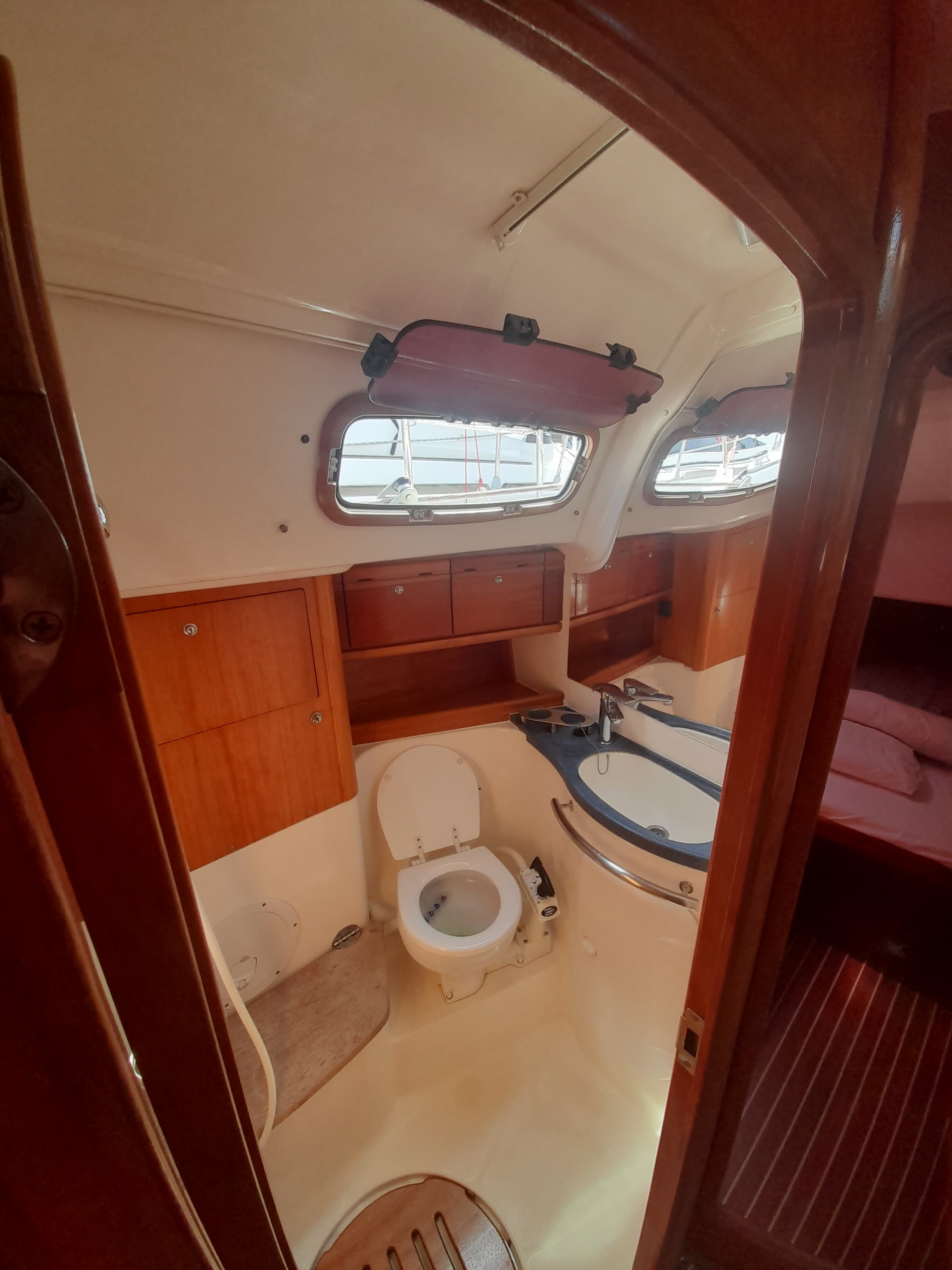 Bavaria 50 Cruiser - photo 7