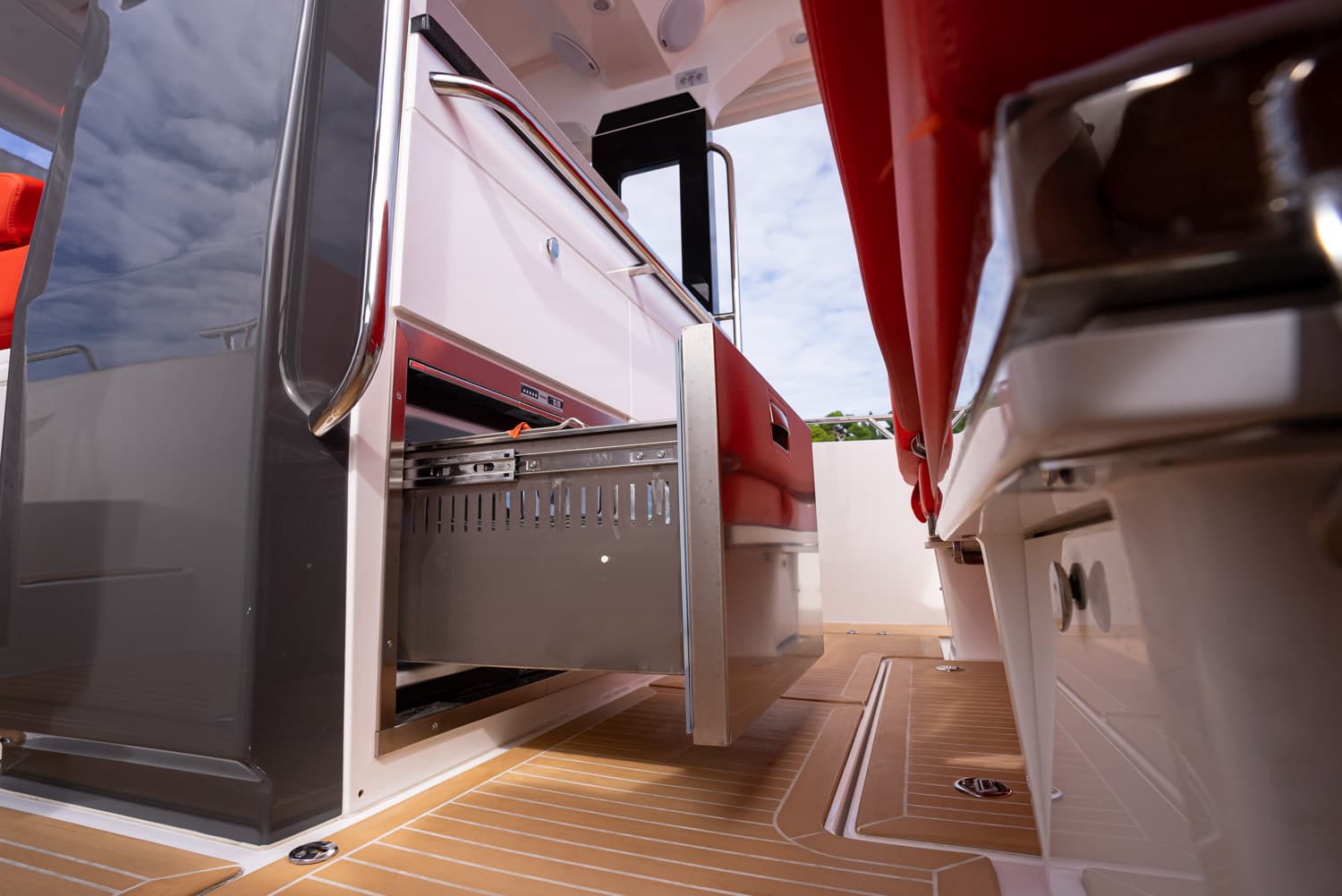 Nimbus Tender T11 - photo 19