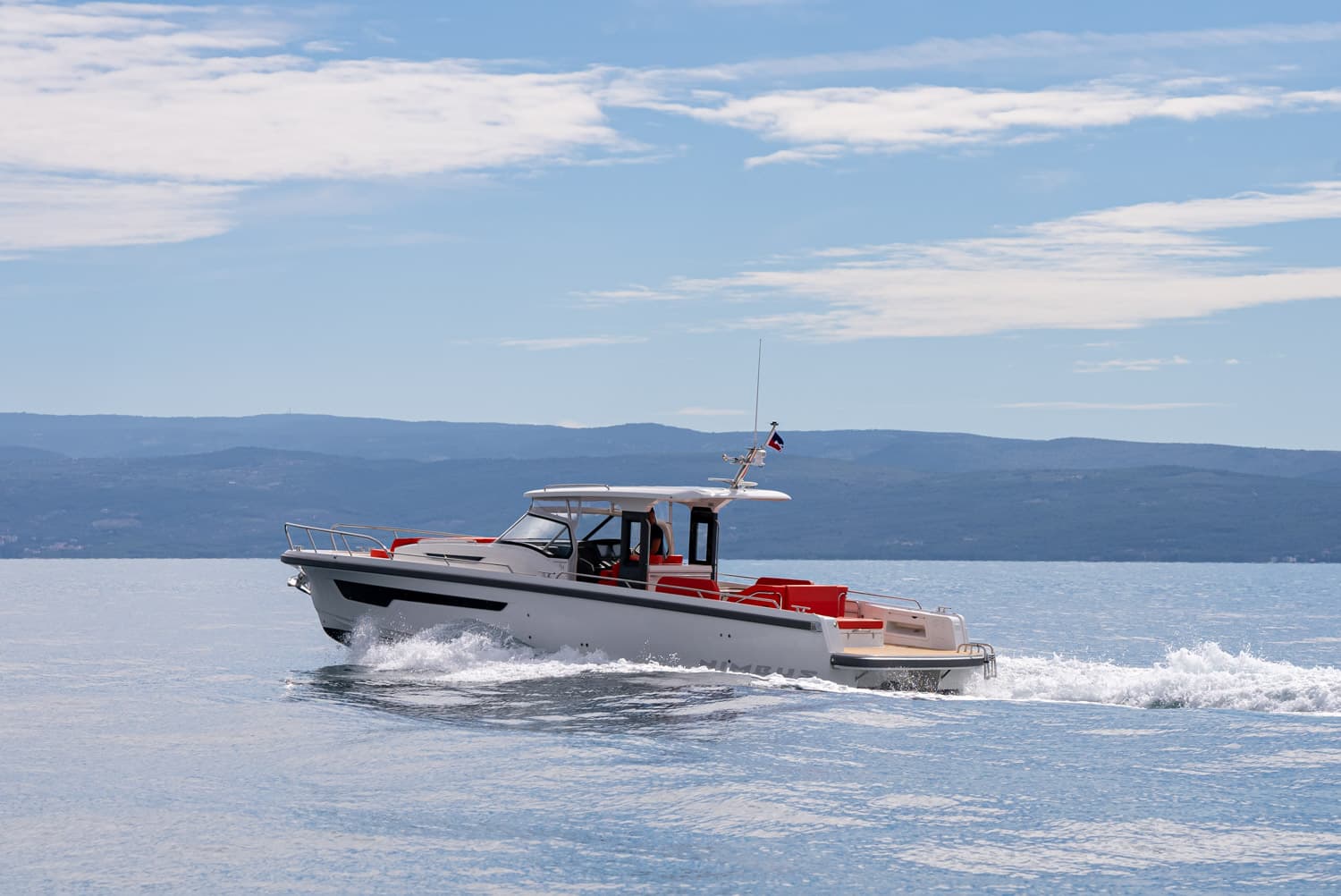 Nimbus Tender T11 - photo 17