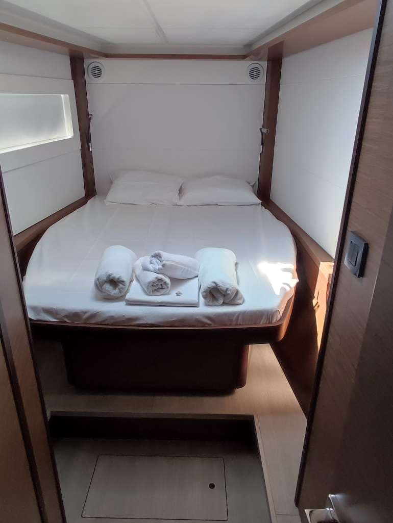 Lagoon 46  - photo 7