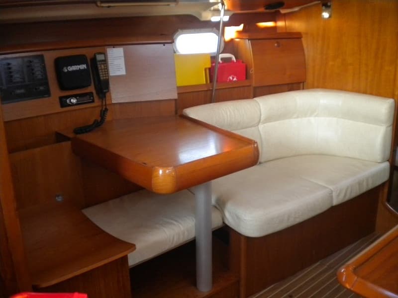 Sun Odyssey 40 - photo 11
