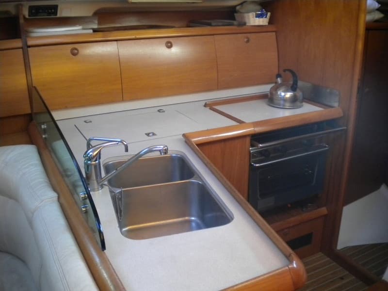 Sun Odyssey 40 - photo 4
