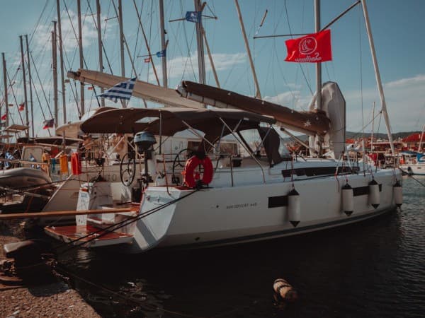 Sun Odyssey 440 - photo