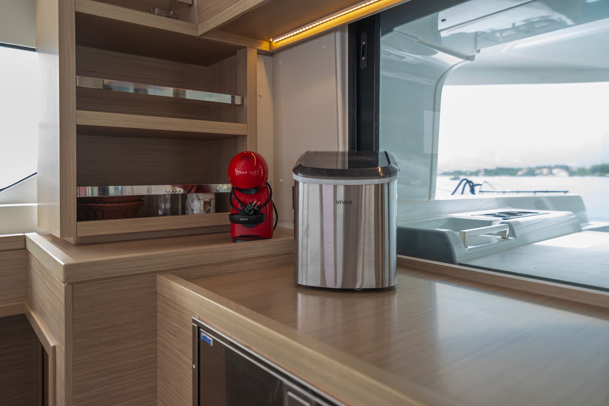 Lagoon 46  - photo 11