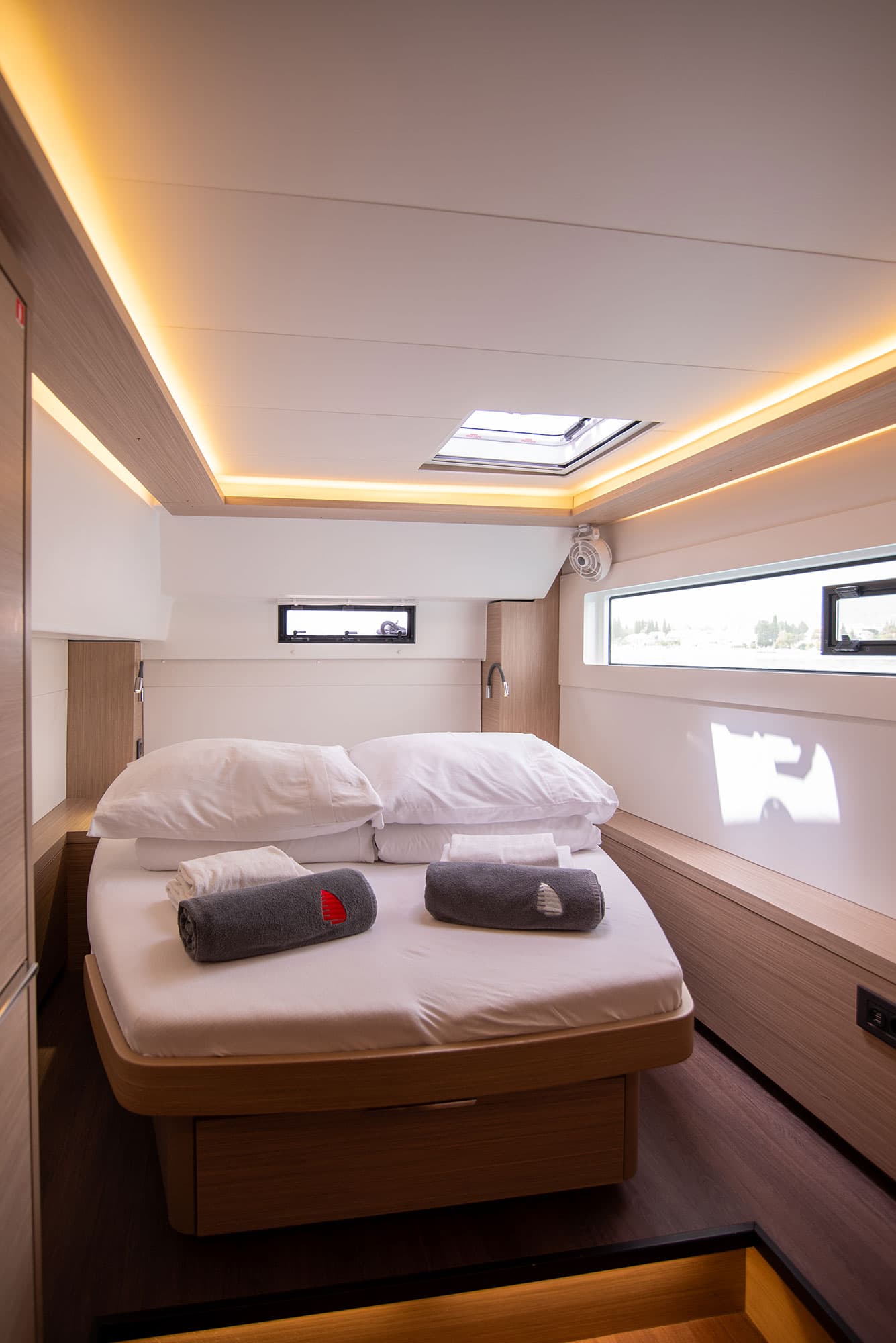 Lagoon 46  - photo 21