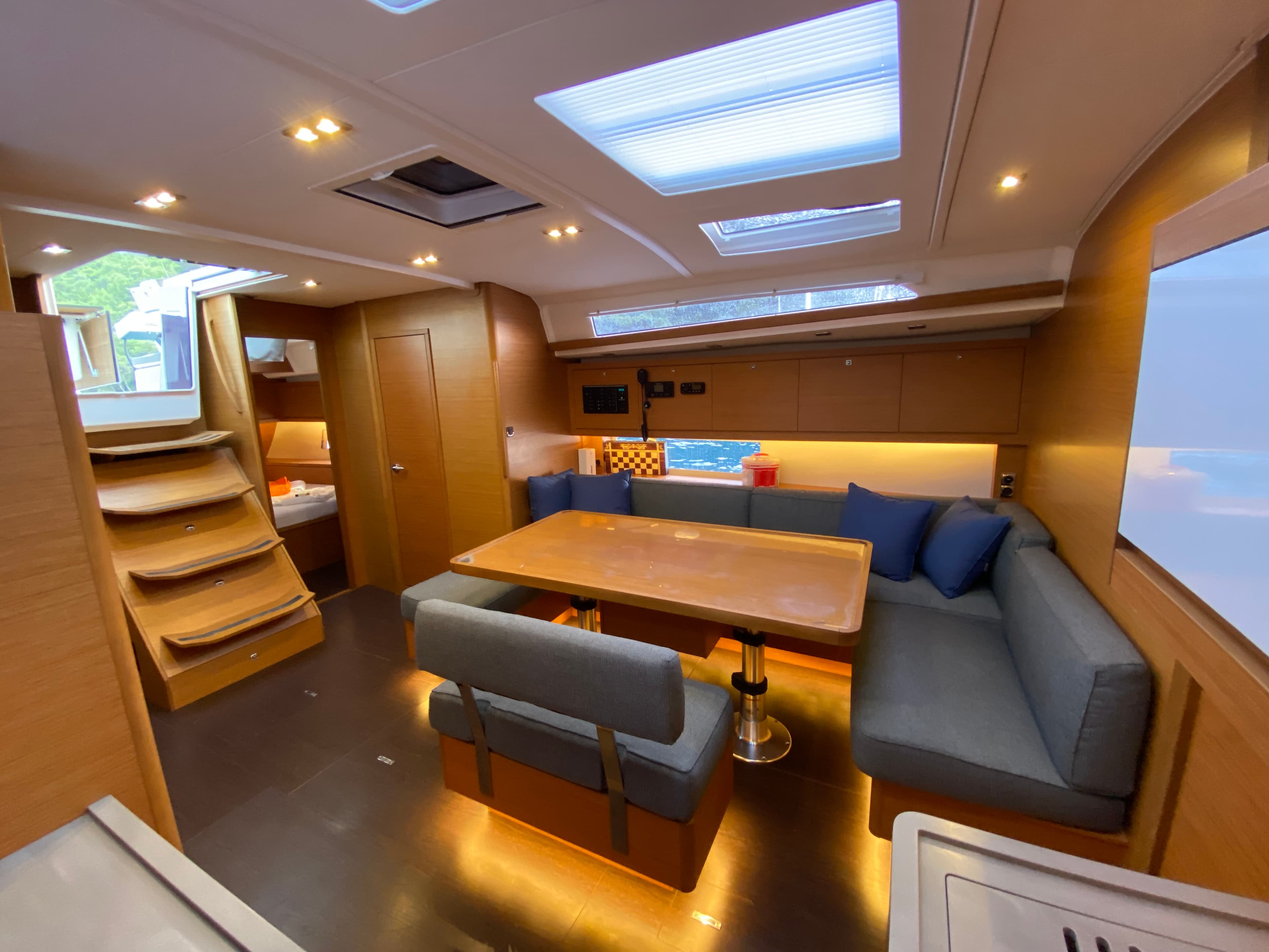 Dufour 470 - photo 7