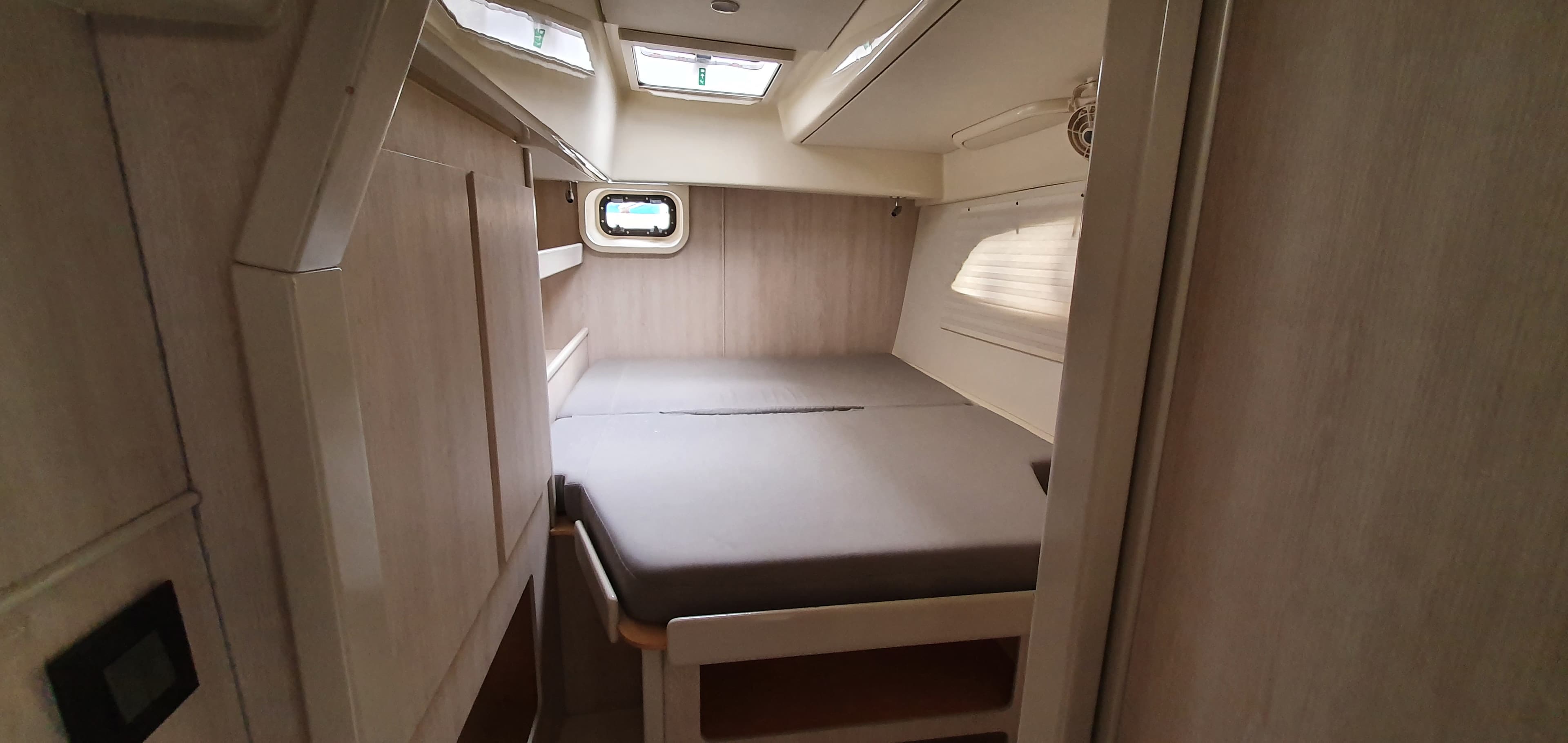 Leopard 44 - photo 16