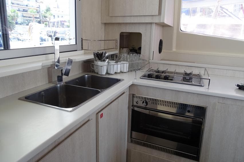 Leopard 44 - photo 13