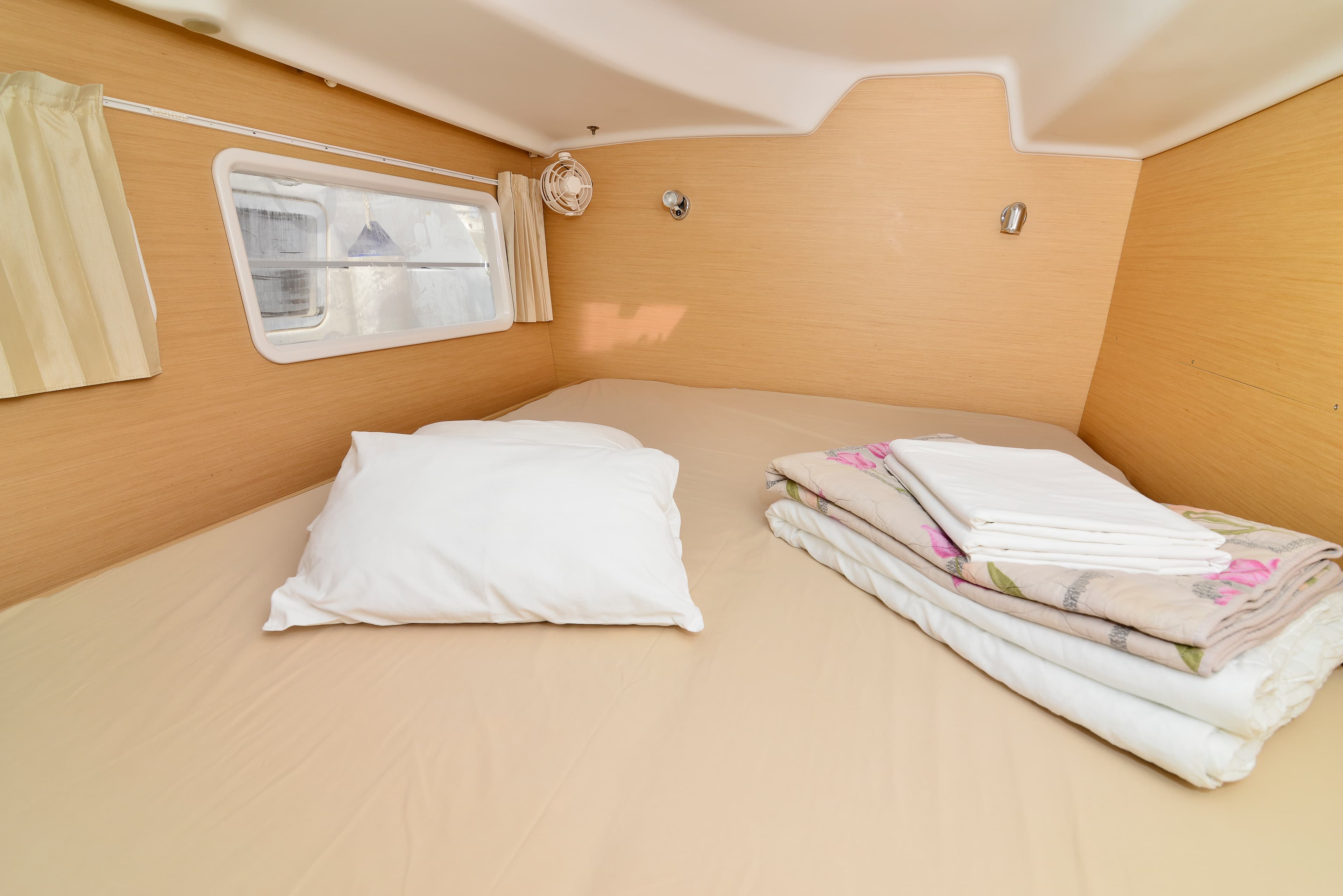 Lagoon 380 - photo 10